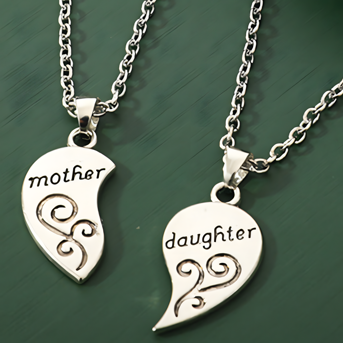 Mother Daughter Heart Necklace Set, Silver-Plated Mother Daughter Pendant b132