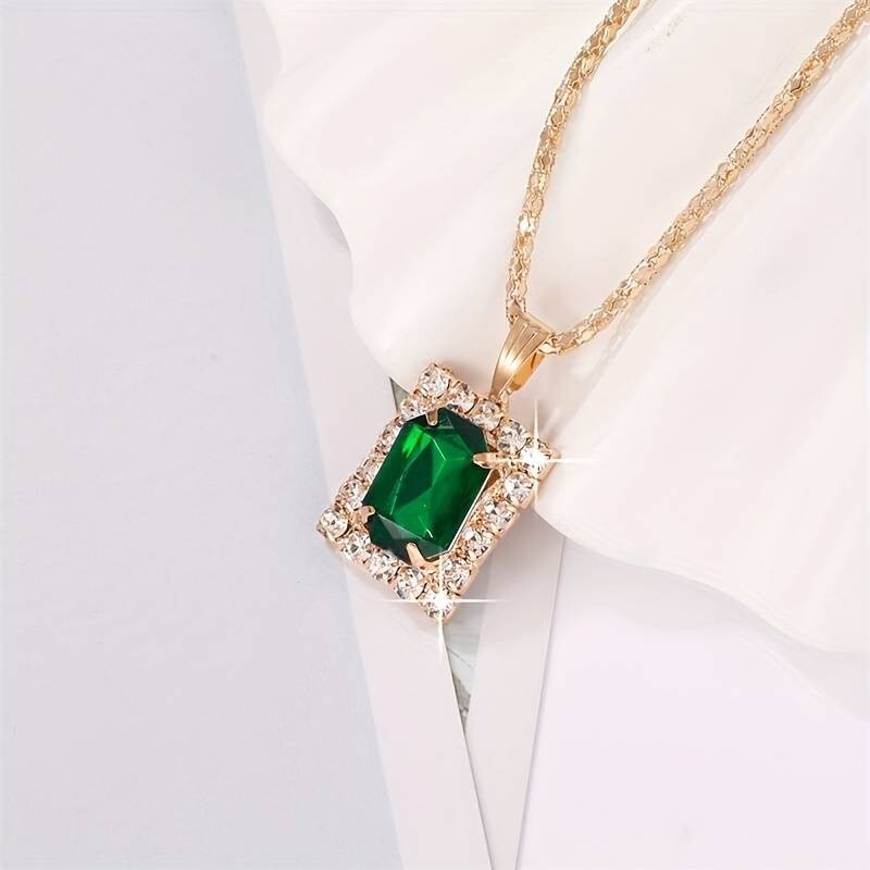 Elegant Jewelry Set Zirconia 1 Necklace + 1 Pair Of Earrings + 1 Ring 26 UK