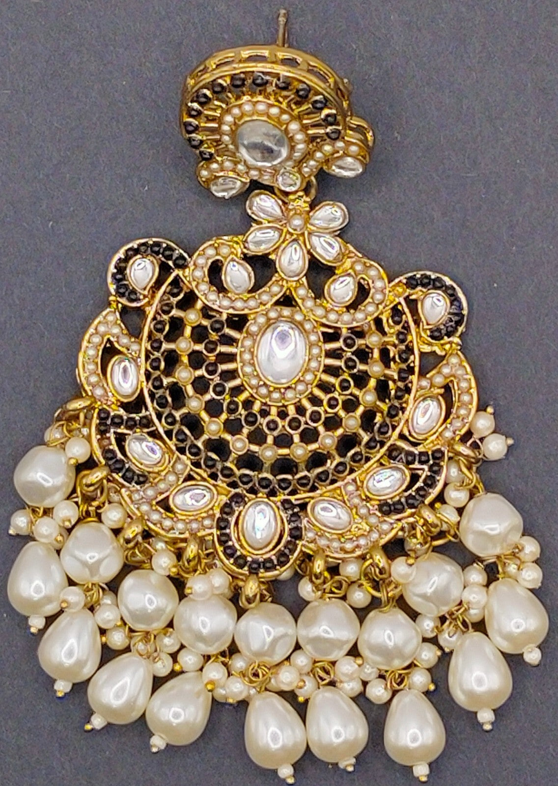 Elegant Bollywood Inspired Gold Kundan Earrings - Traditional Indian Jewelry 227