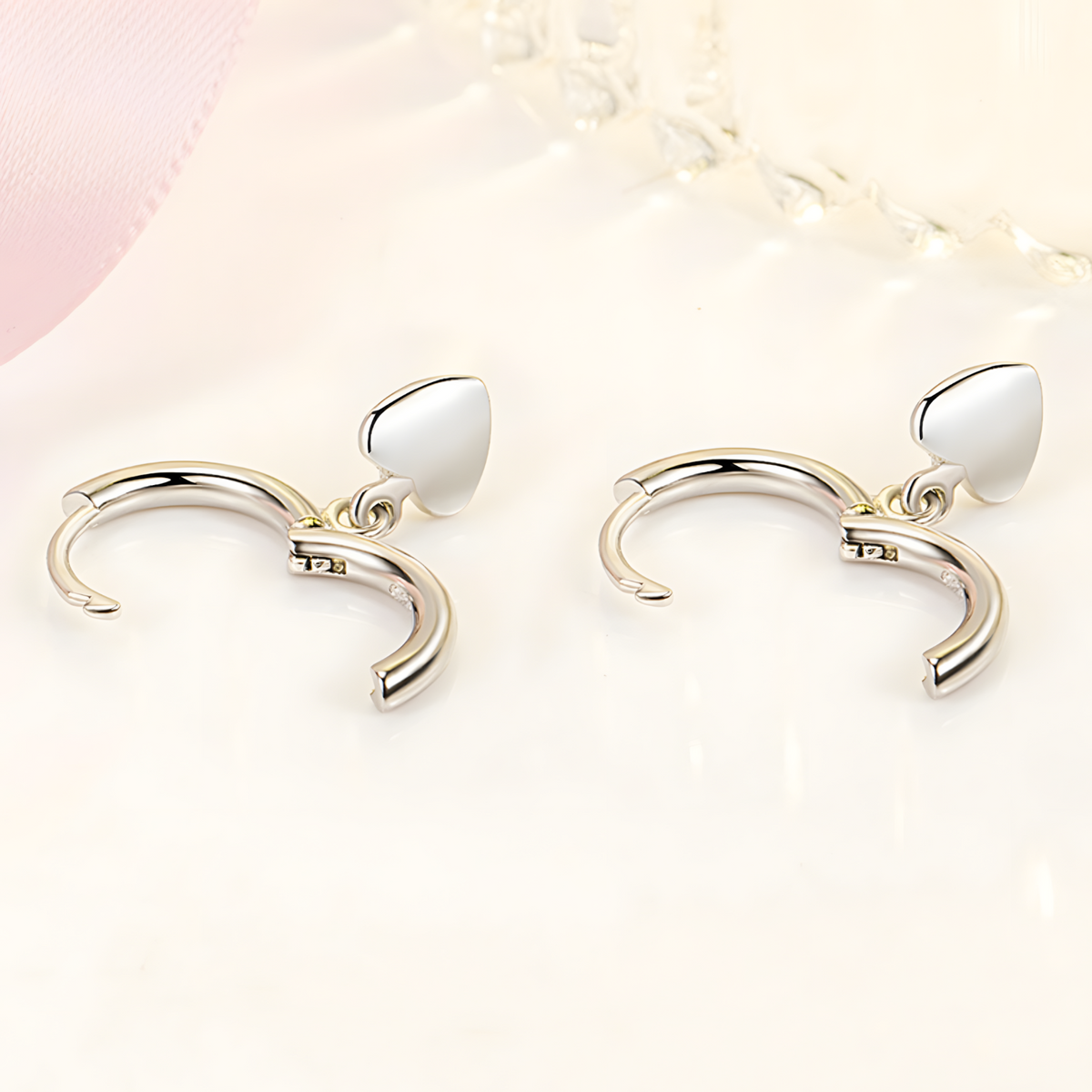925 Silver-Plated Heart Charm Hoop Earring Minimalist Silver Hoops for Women 926
