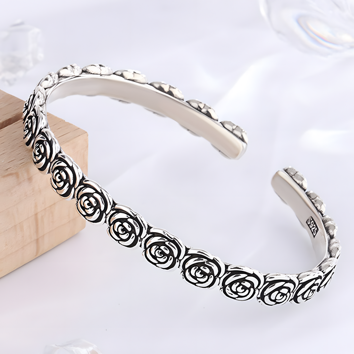 Rose-Pattern Open Cuff Bracelet Silver-Plated Alloy 20g Adjustable Bangle 1475