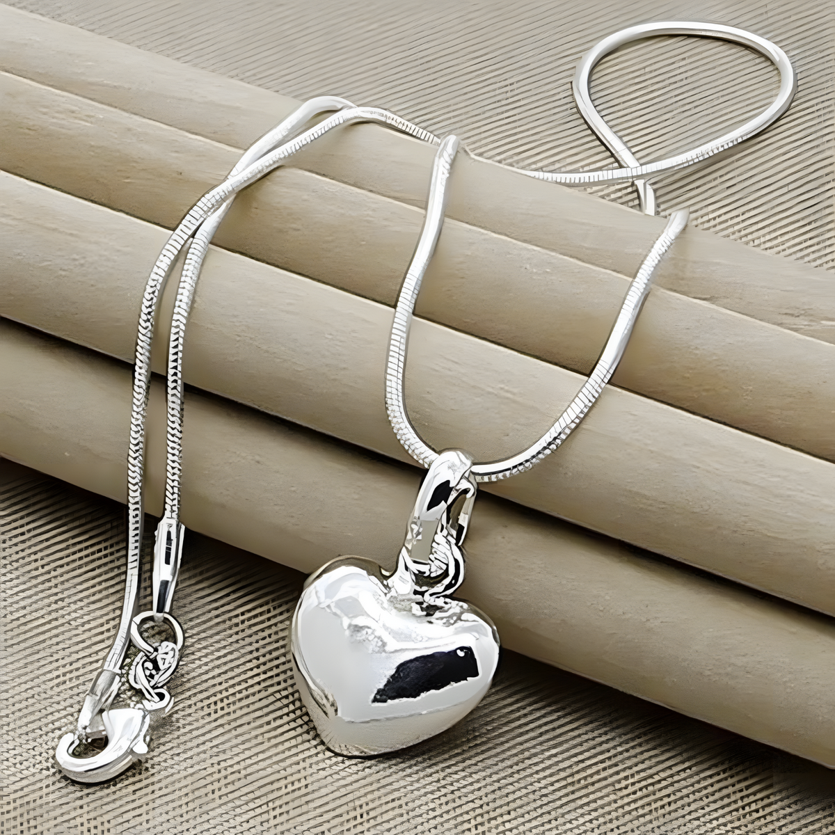 925 Silver-Plated Heart Pendant Necklace Women – Cute & Romantic Snake Chain 872