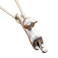 Cute Cat Pendant Necklace for Women – Minimalist Animal Design in Silver 829