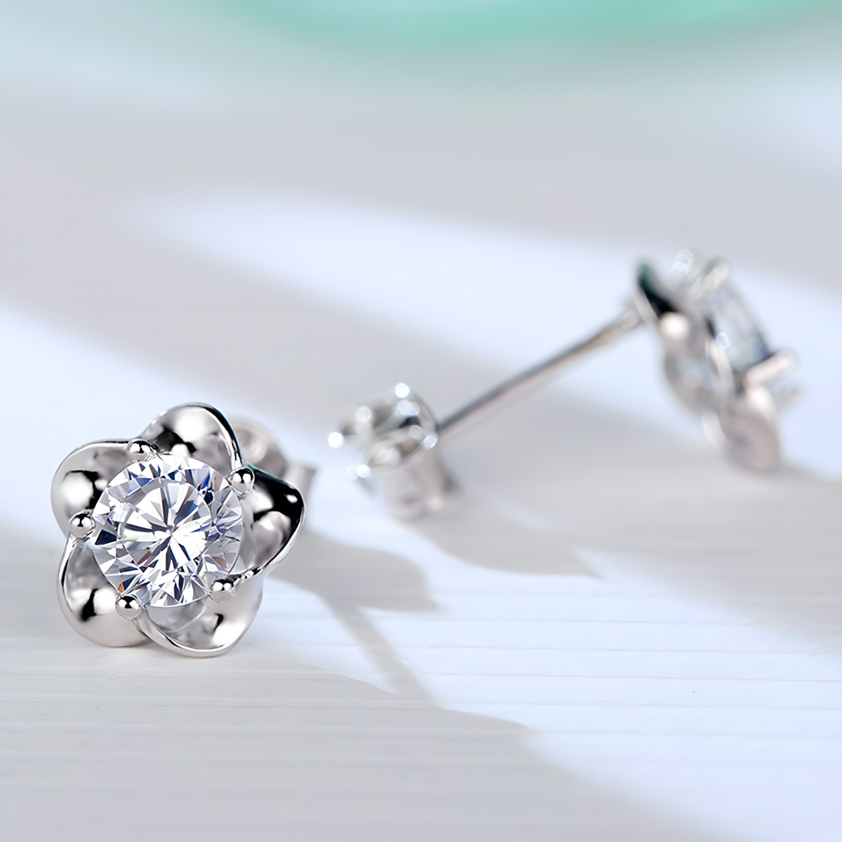 925 Silver-Plated Crystal Flower Stud Earrings Women Vintage Plant Design 1042