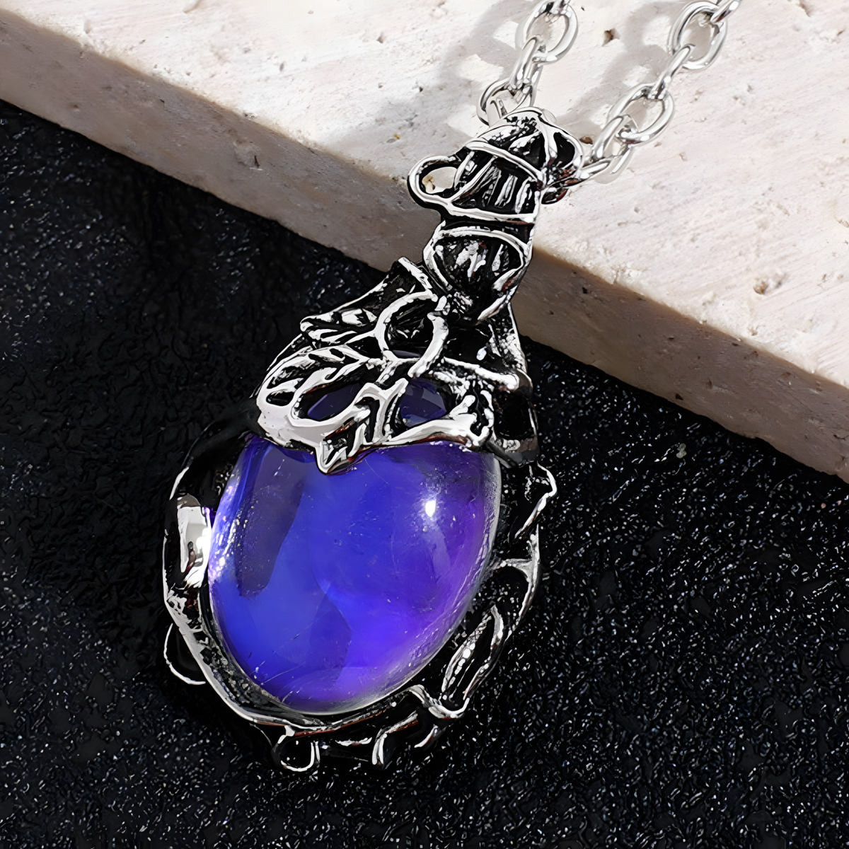 Bohemian Retro Style Moonstone Necklace for Women | Silver-Toned Leaf Vine B179