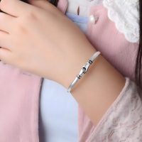 Women’s Silver-Plated Alloy Cuff Bracelet - Retro Handshake Open Bangle 20g 1444