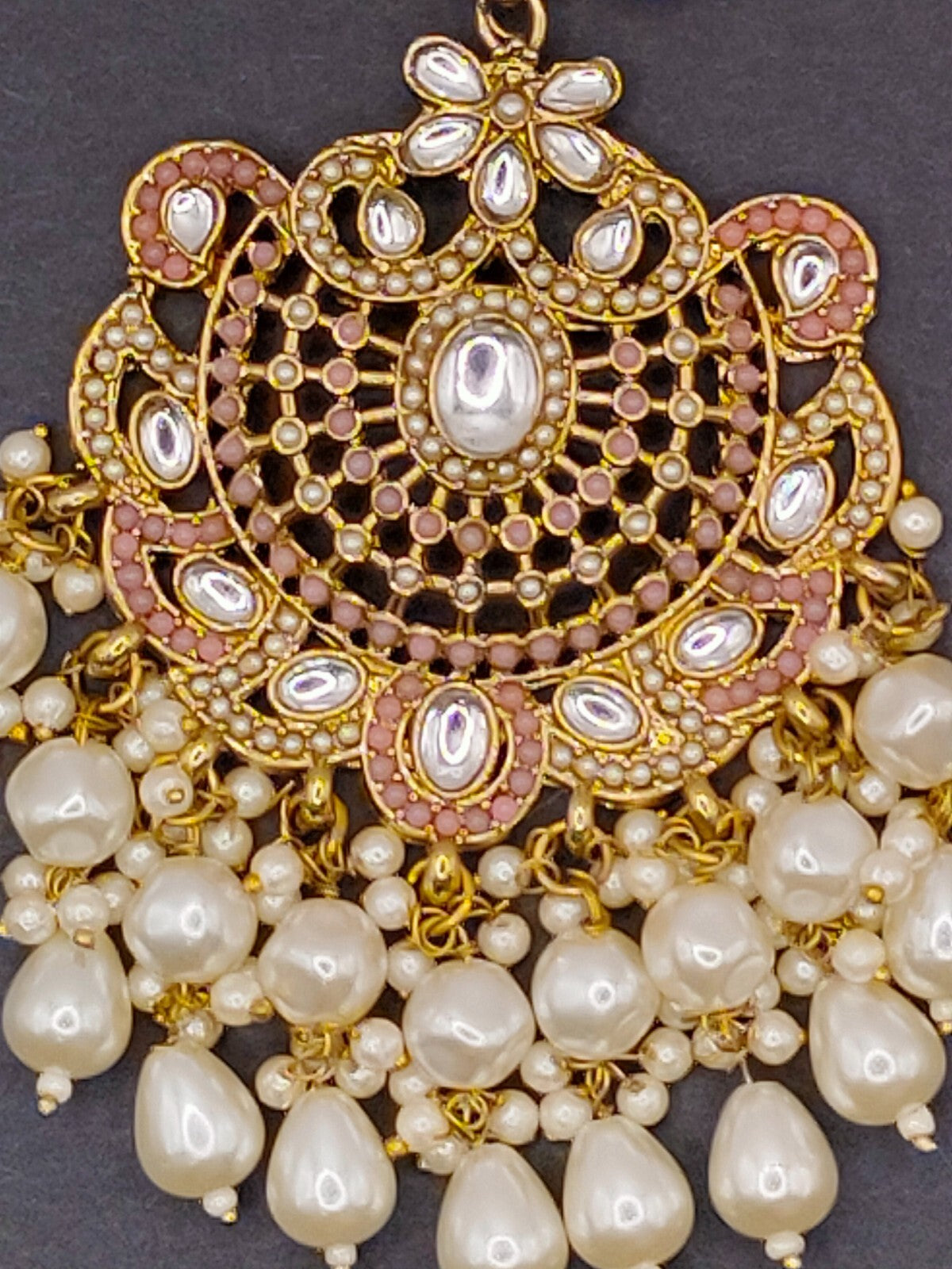Elegant Bollywood Inspired Gold Kundan Earrings - Traditional Indian Jewelry 215