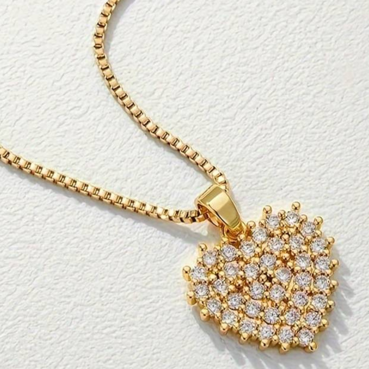 18K Gold-Plated Heart Pendant Necklace Golden Stainless Steel Chain Necklace 151