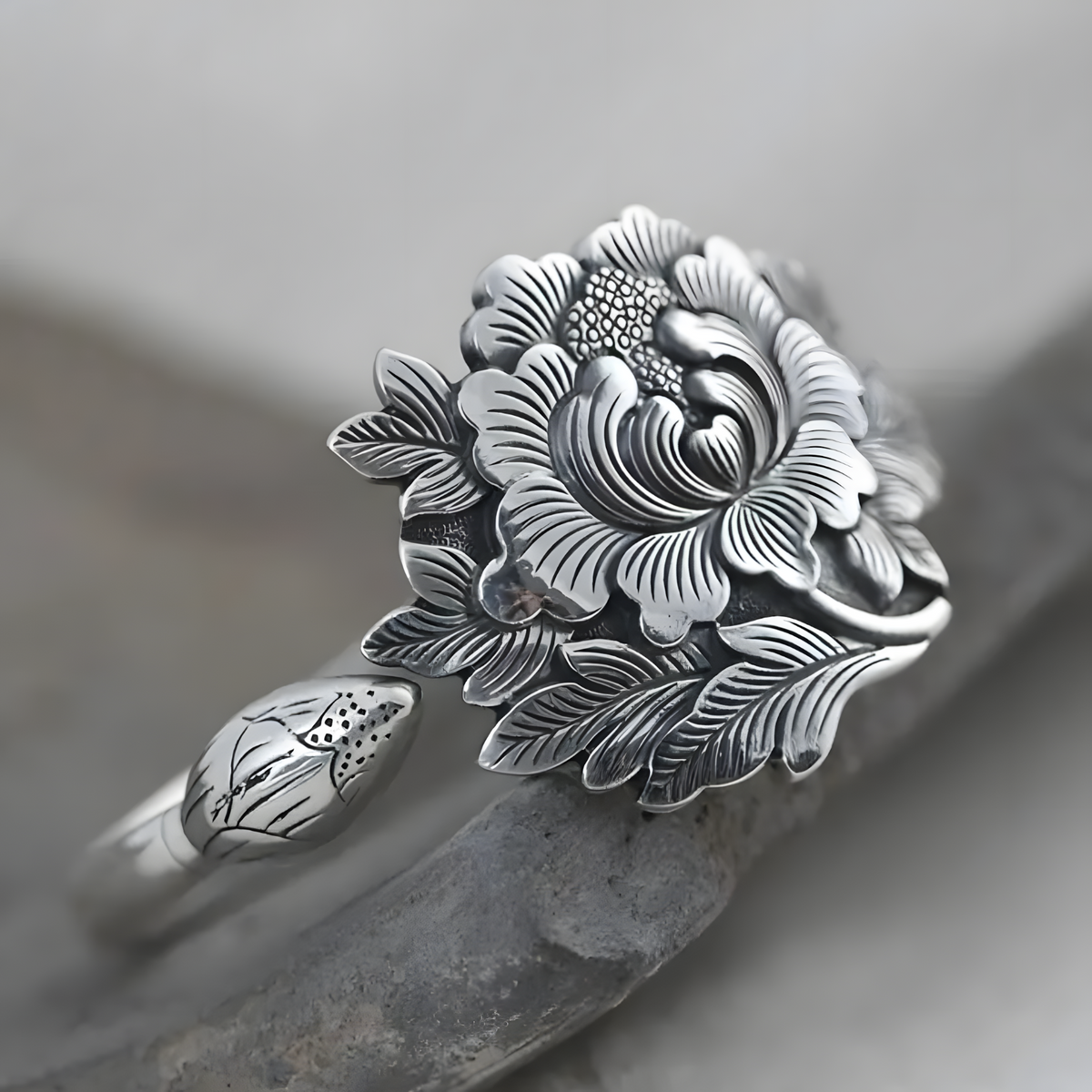 Unified Jewellery Premium Floral Statement Ring Adjustable 13mm Women 1832