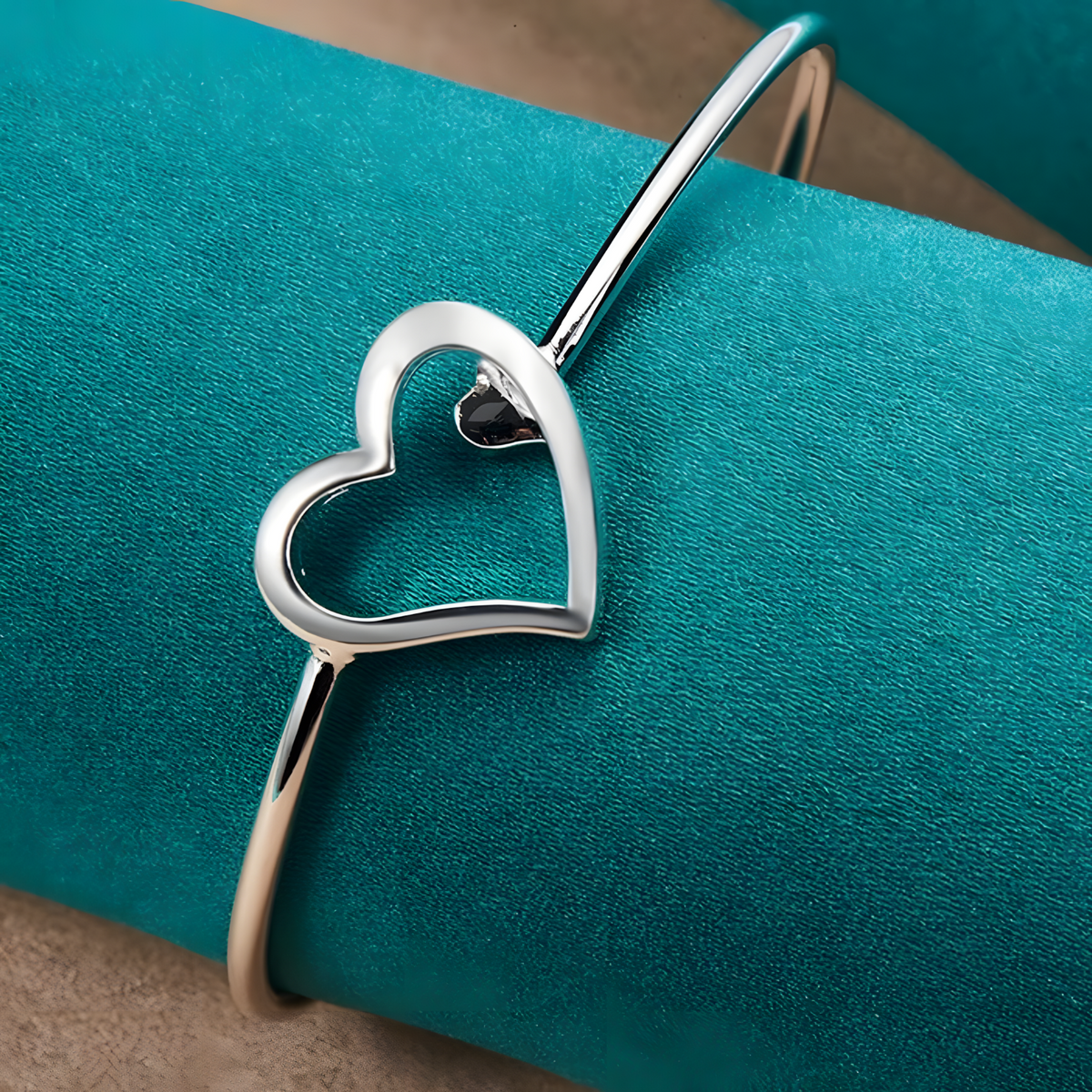 925 Sterling Silver Open Heart Bangle Bracelet for Women Delicate Round Wire 409