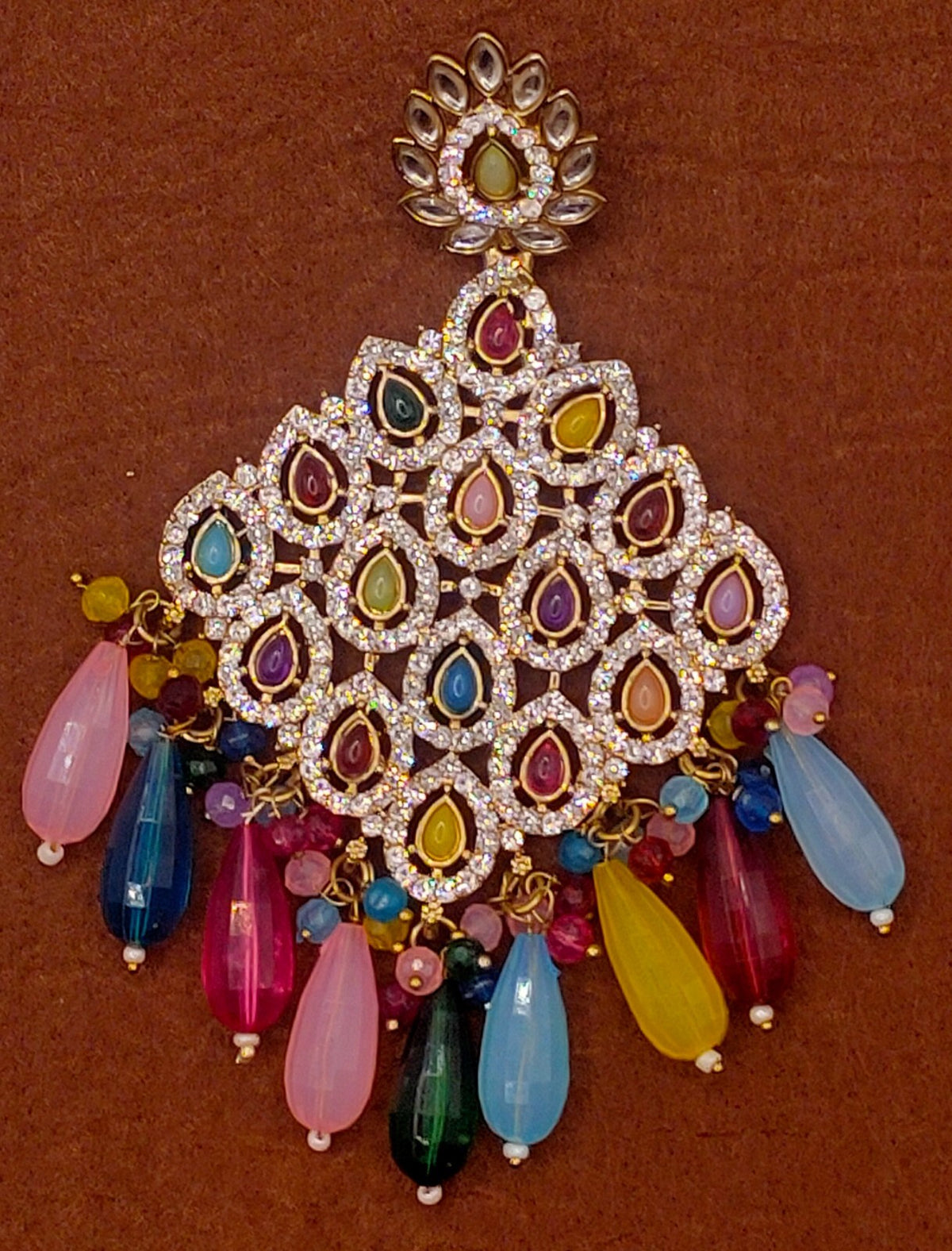 Elegant Bollywood Inspired Gold Kundan Earrings - Traditional Indian Jewelry 183
