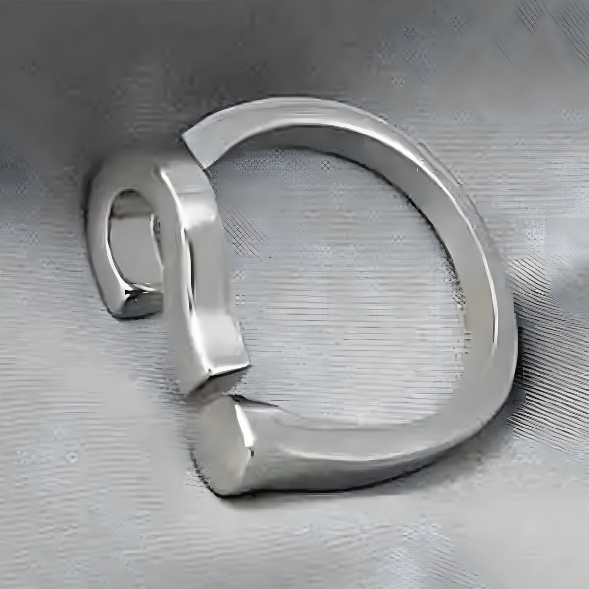 Silver Plated Fashion Ring for Women; Modern 0.9cm Wide Open Cuff Design 489