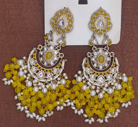Elegant Bollywood Inspired Gold Kundan Earrings - Traditional Indian Jewelry 211