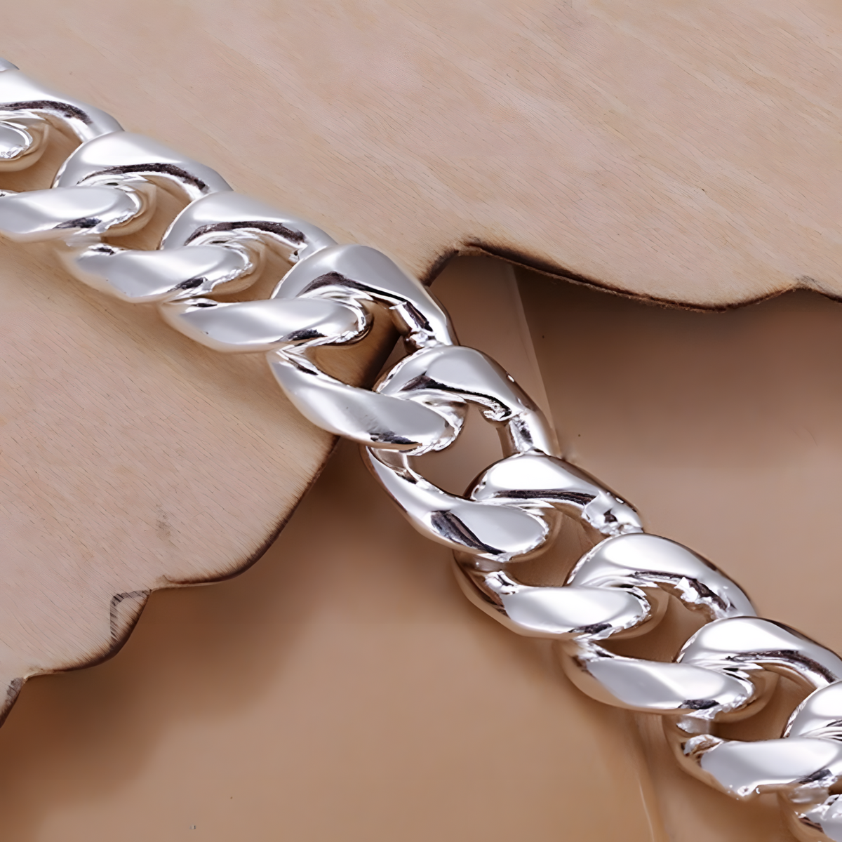 Unified Jewellery Premium 8mm Cuban Curb Chain Bracelet 20cm Box Clasp 1844