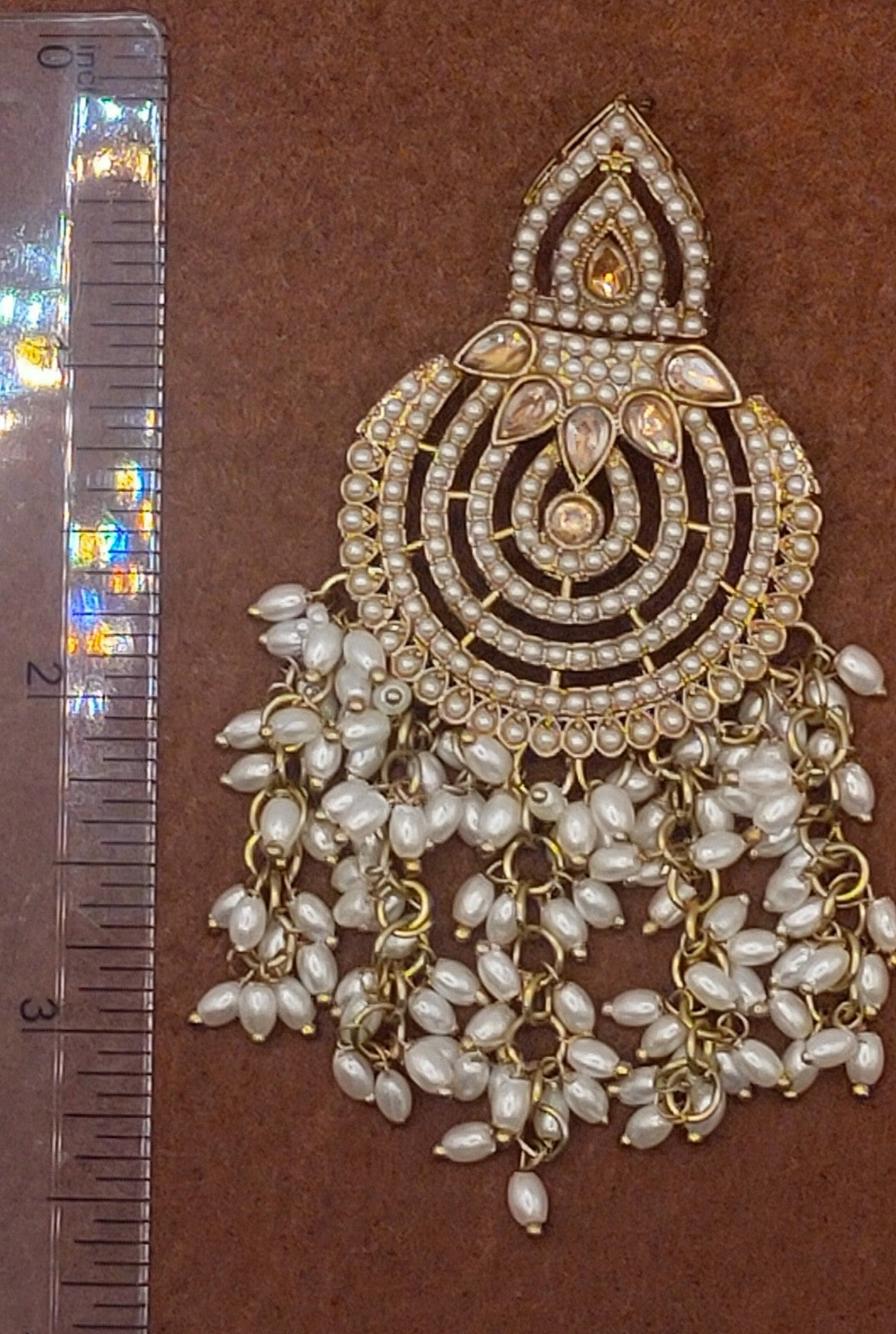 Elegant Bollywood Inspired Gold Kundan Earrings - Traditional Indian Jewelry 179