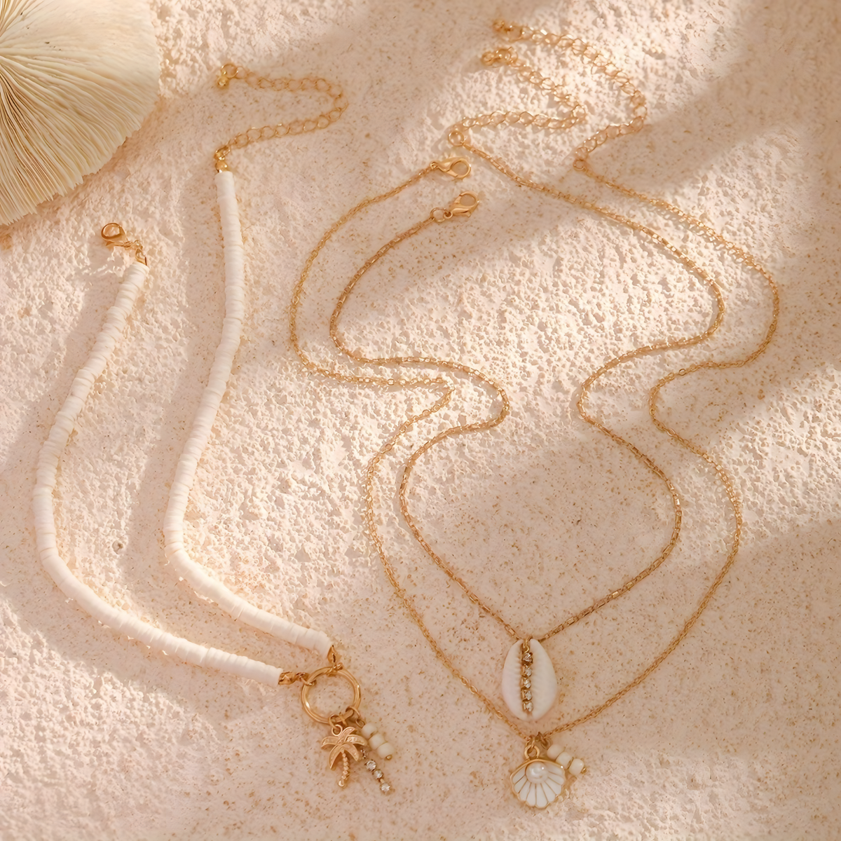 Boho Shell & Palm Layered Necklace – Gold-Tone Zinc Alloy Imitation Pearl 677