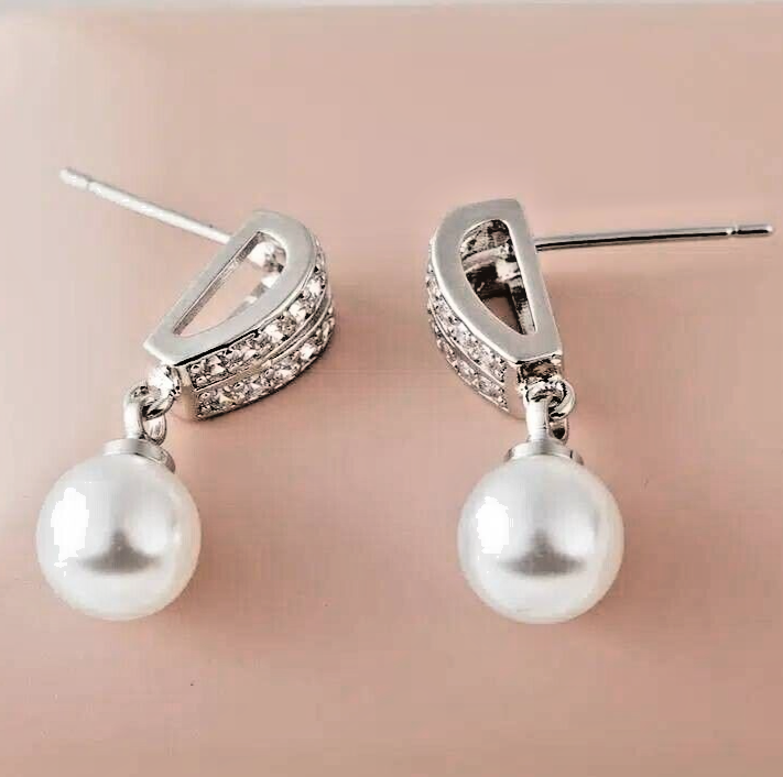 Unified Jewellery® Women's 925 Sterling Silver Pearl & Zircon Stud Earrings 6 UK