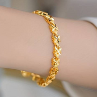 Gold Plated Four-Leaf Clover Bracelet, Vintage and Luxurious Style for Women 123