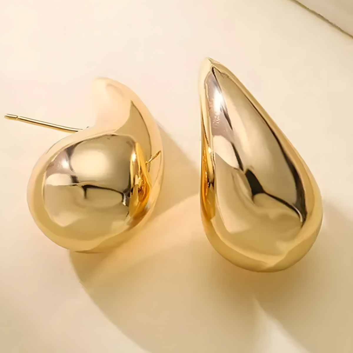 Modern Polished Teardrop Stud Earrings for Women | Sleek and Simple Raindrop 431