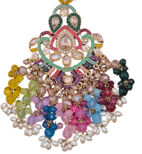 Elegant Bollywood Inspired Gold Kundan Earrings - Traditional Indian Jewelry 197
