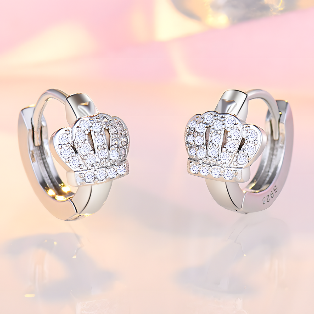 Royal Crown Crystal Hoop Earrings Copper Alloy 925 SilverPlated Huggie Hoop 1027