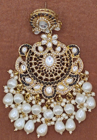 Elegant Bollywood Inspired Gold Kundan Earrings - Traditional Indian Jewelry 227
