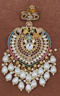 Elegant Bollywood Inspired Gold Kundan Earrings - Traditional Indian Jewelry 226