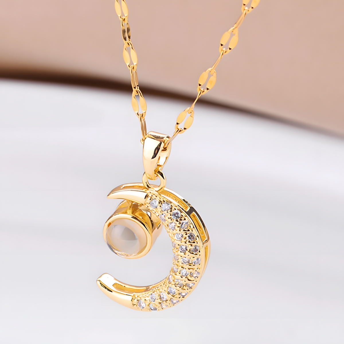 Gold Moon Pendant Necklace Stainless Steel Metal Alloy Trendy Crescent 1197