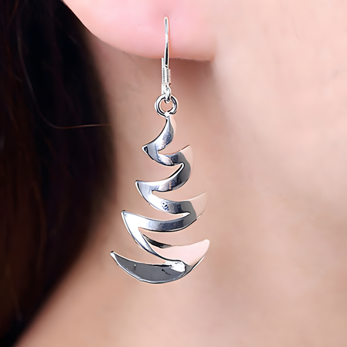 Silver Plated Crescent Wave Drop Earring Women–Elegant Spiral Dangle Design 1206