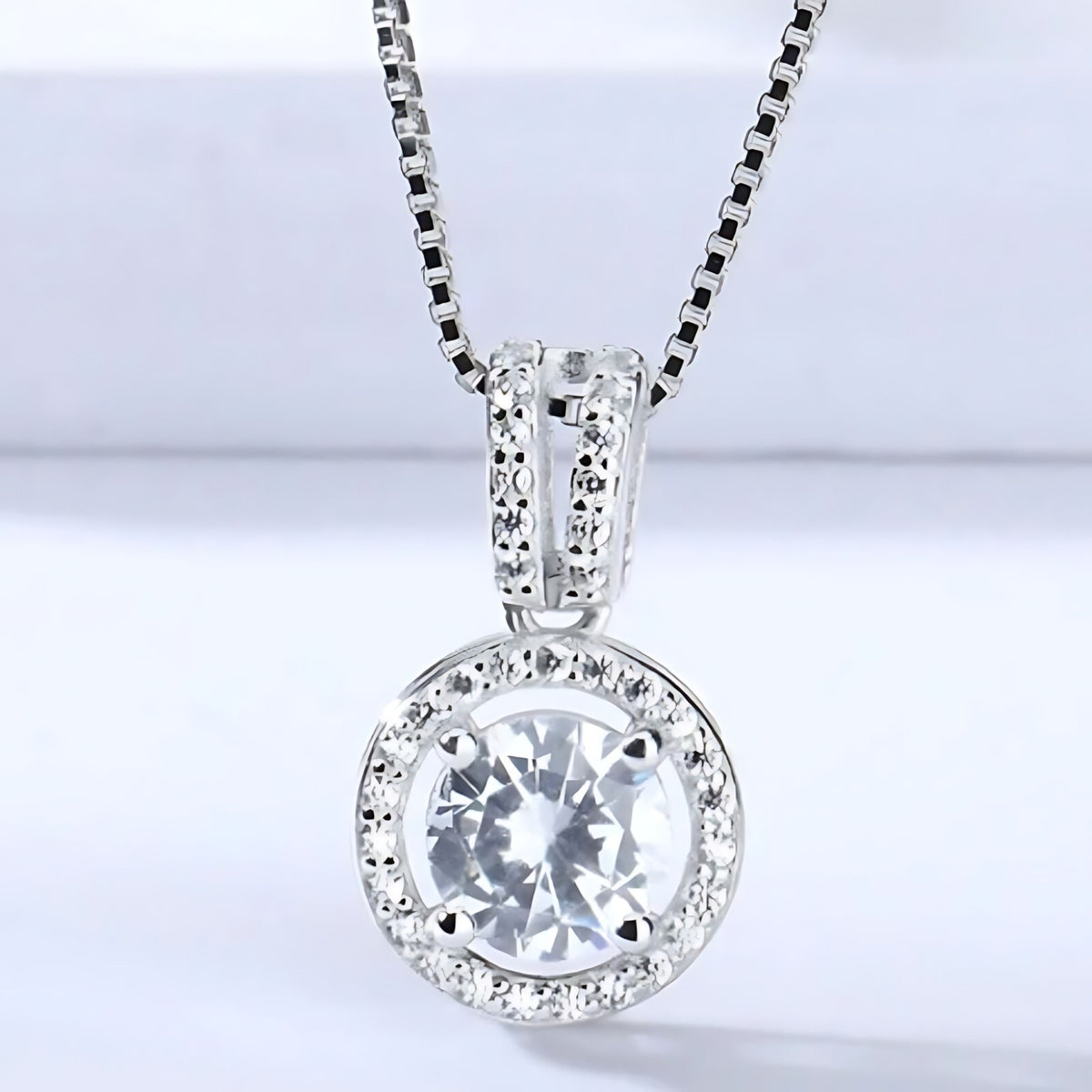 925 Sterling Silver Zircon Pendant Necklace Elegant Women?s Fashion Jewelry 250