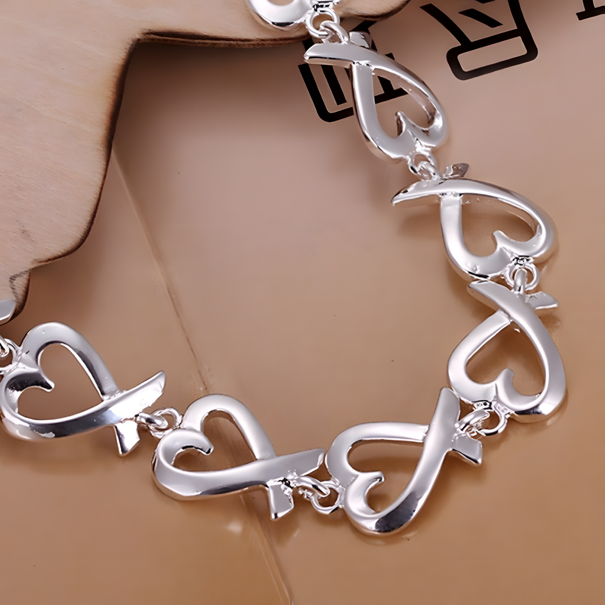 Silver Plated Heart Link Bracelet Copper Alloy with 925 Silver Plating 1210