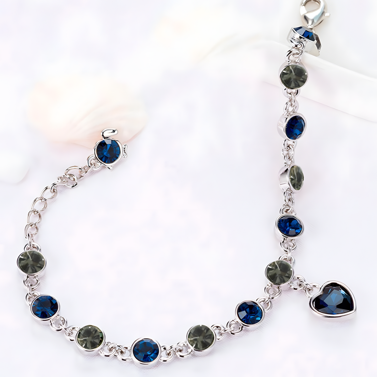 Womens Blue Crystal Heart Charm Bracelet Zinc Alloy Bracelet Cubic Zirconia 1158