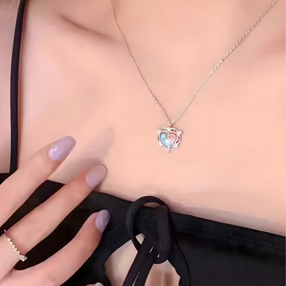 Heart Pendant Necklace Women, Popular Hollow Chain Charm, Stylish Fashion b168
