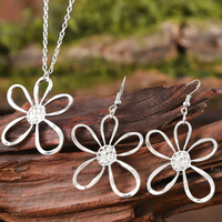 Silver Plated Alloy Daisy Flower Necklace Earrings Set Open Petal Flora1 1702
