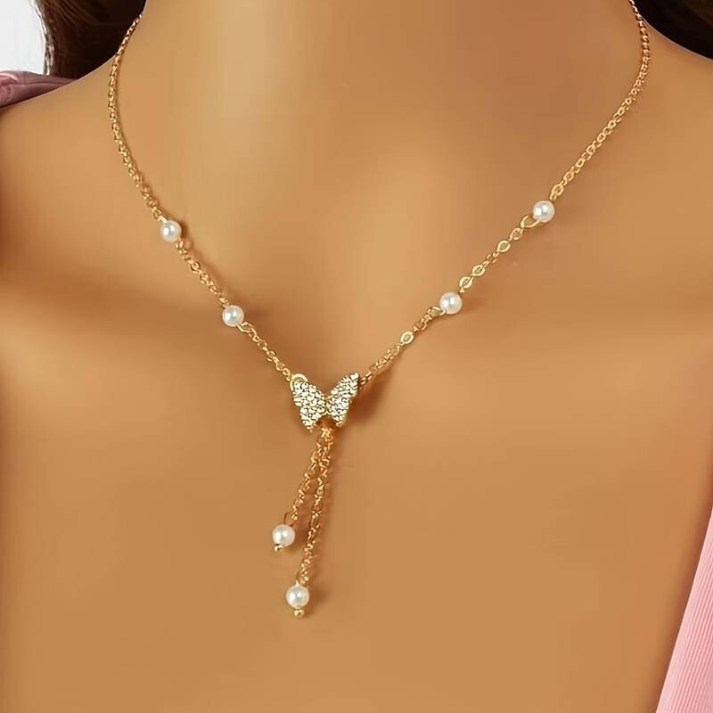 Women's Faux Pearl Butterfly Necklace - Creative and Elegant Jewelry 65 UK