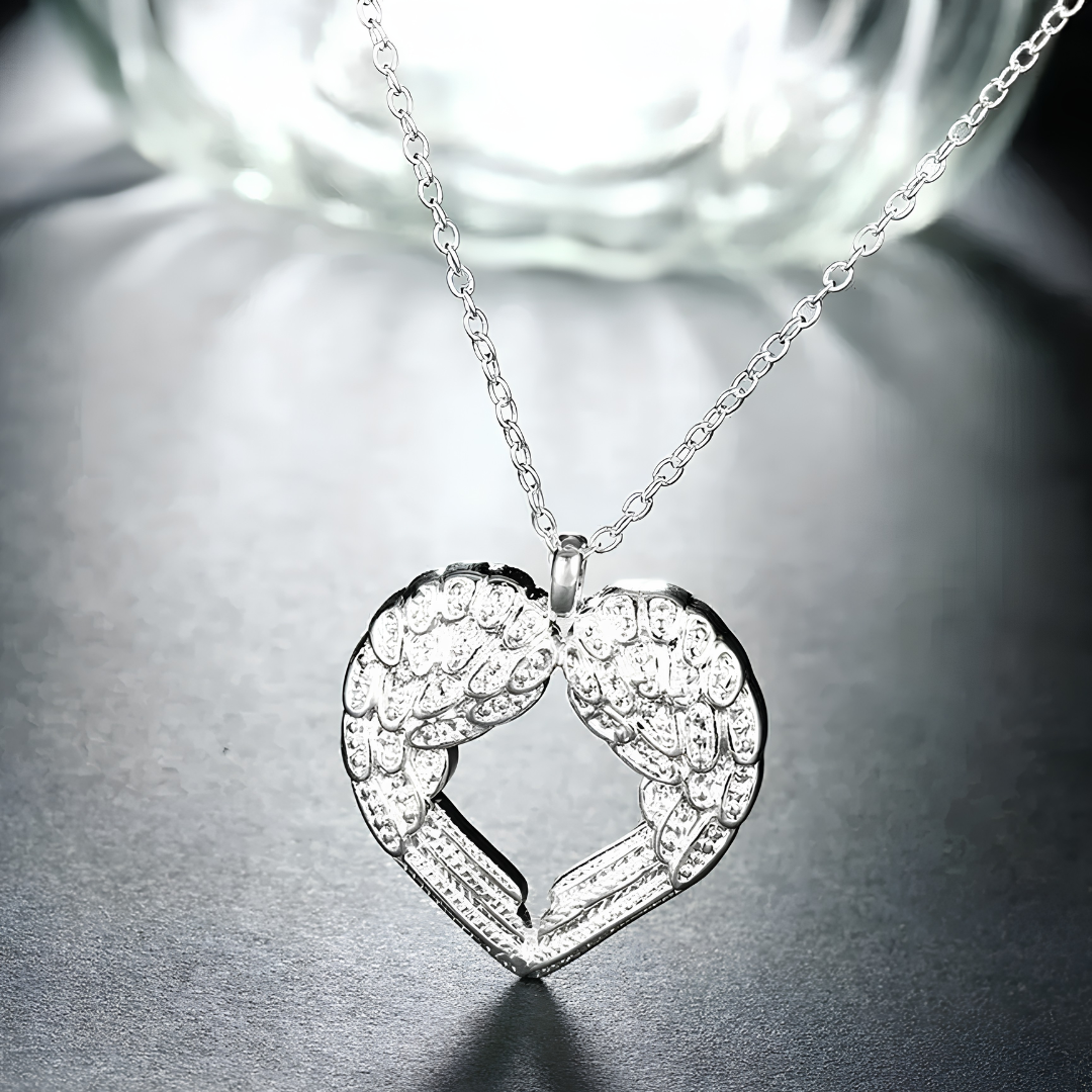 Angel Wing Heart Pendant Necklace, Silver Colour Link Chain, Love Charm 1796