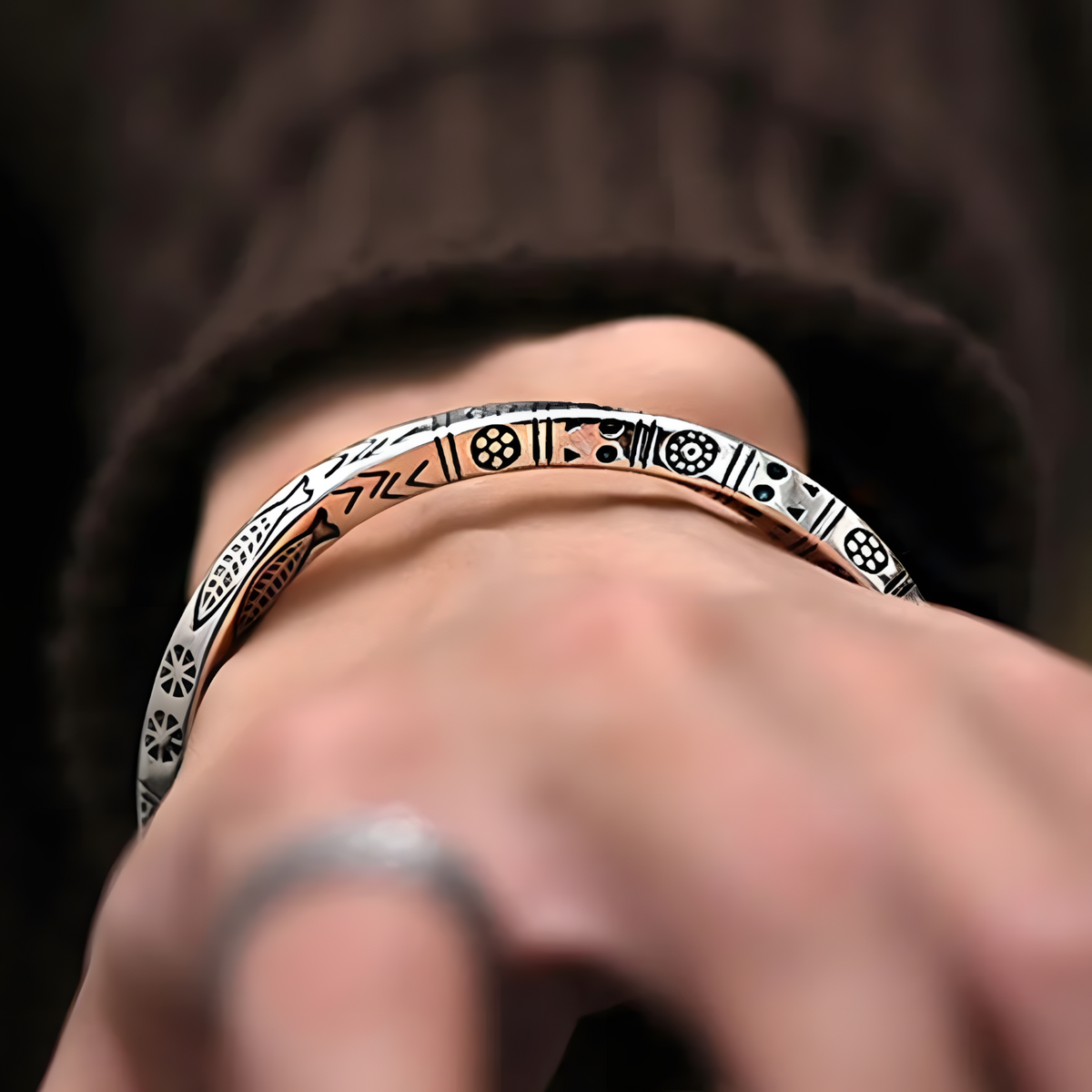 Rhodium-Plated Mobius Loop Open Bracelet — 66mm Diameter Adjustable Cuff 1447