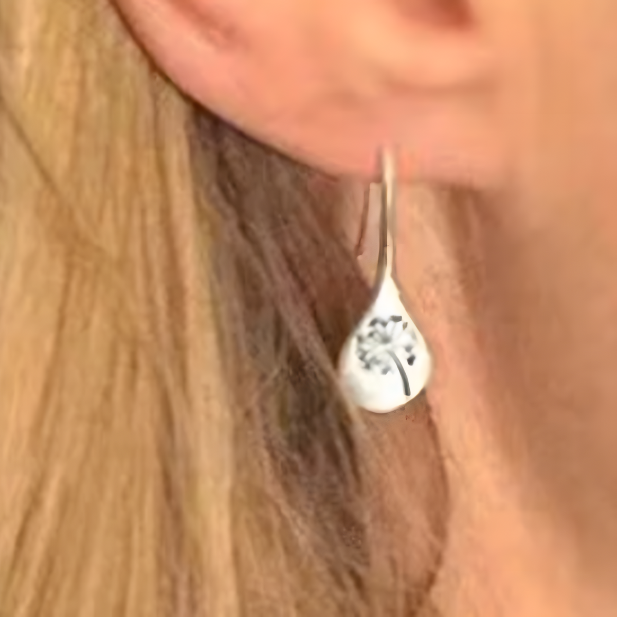 Vintage Silver-Tone Zinc Alloy Teardrop Dangle Earring Lightweight Artistic 1224