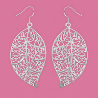 Women’s Leaf Earrings & Pendant Necklace Set – Elegant Filigree Leaf Design B22