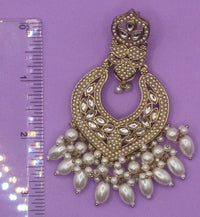 Elegant Bollywood Inspired Gold Kundan Earrings - Traditional Indian Jewelry 195
