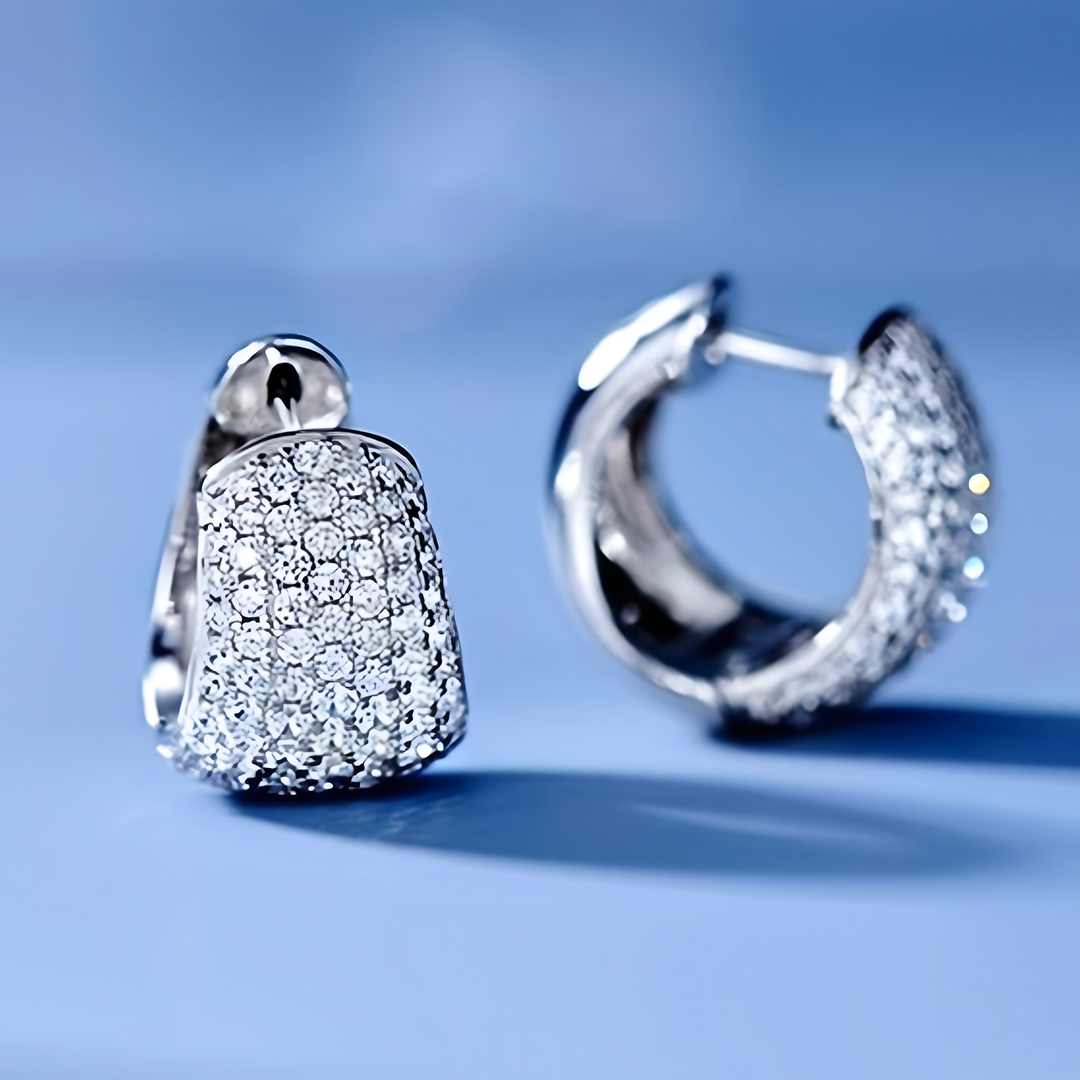 Unified Jewellery Exquisite Zircon Pavé Small Hoop-Shaped Huggie Earrings 649