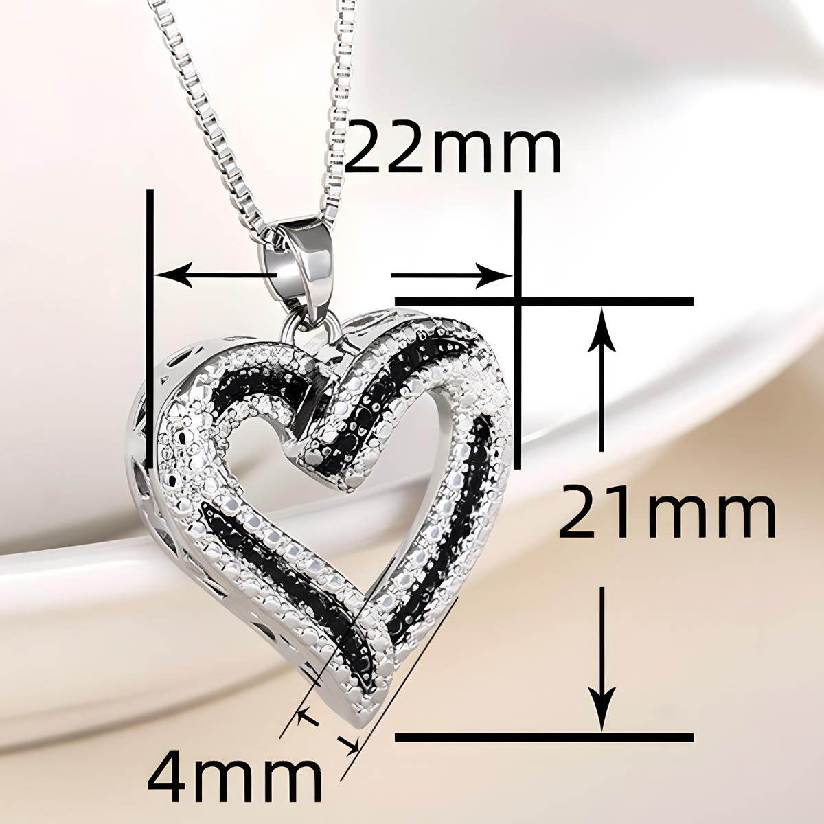 Women’s Black & White Cubic Zirconia Open Heart Pendant Necklace 1443