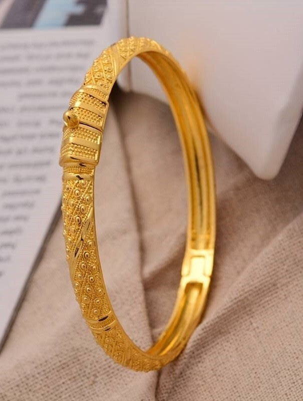Unified Jewellery Ethnic Style Plated Cuff Bangle  Dubai Middle East Jewelry 118