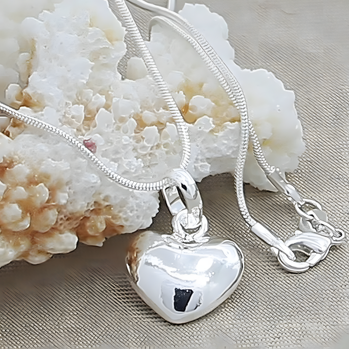 925 Silver-Plated Heart Pendant Necklace Women – Cute & Romantic Snake Chain 872