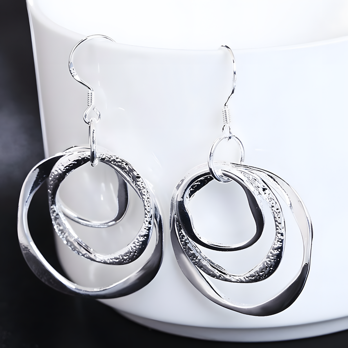 925 Sterling Silver Three Circle Drop Earrings - Elegant Modern Design B20