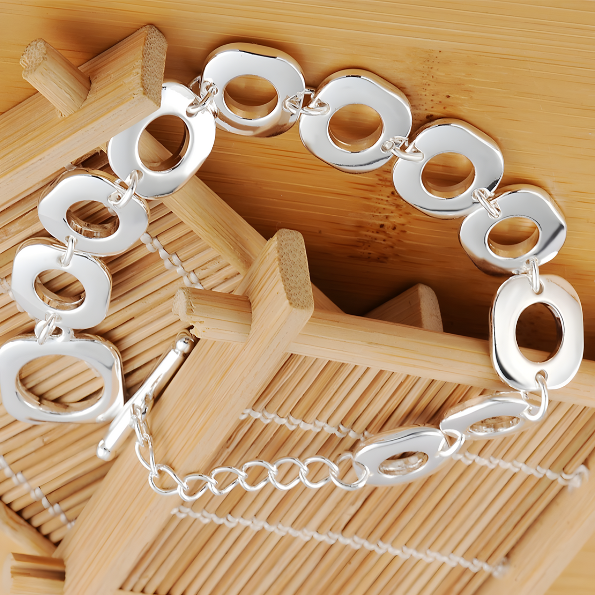 Rhodium-Plated Base Metal Circle Link Bracelet - Toggle Clasp with Extender 1491