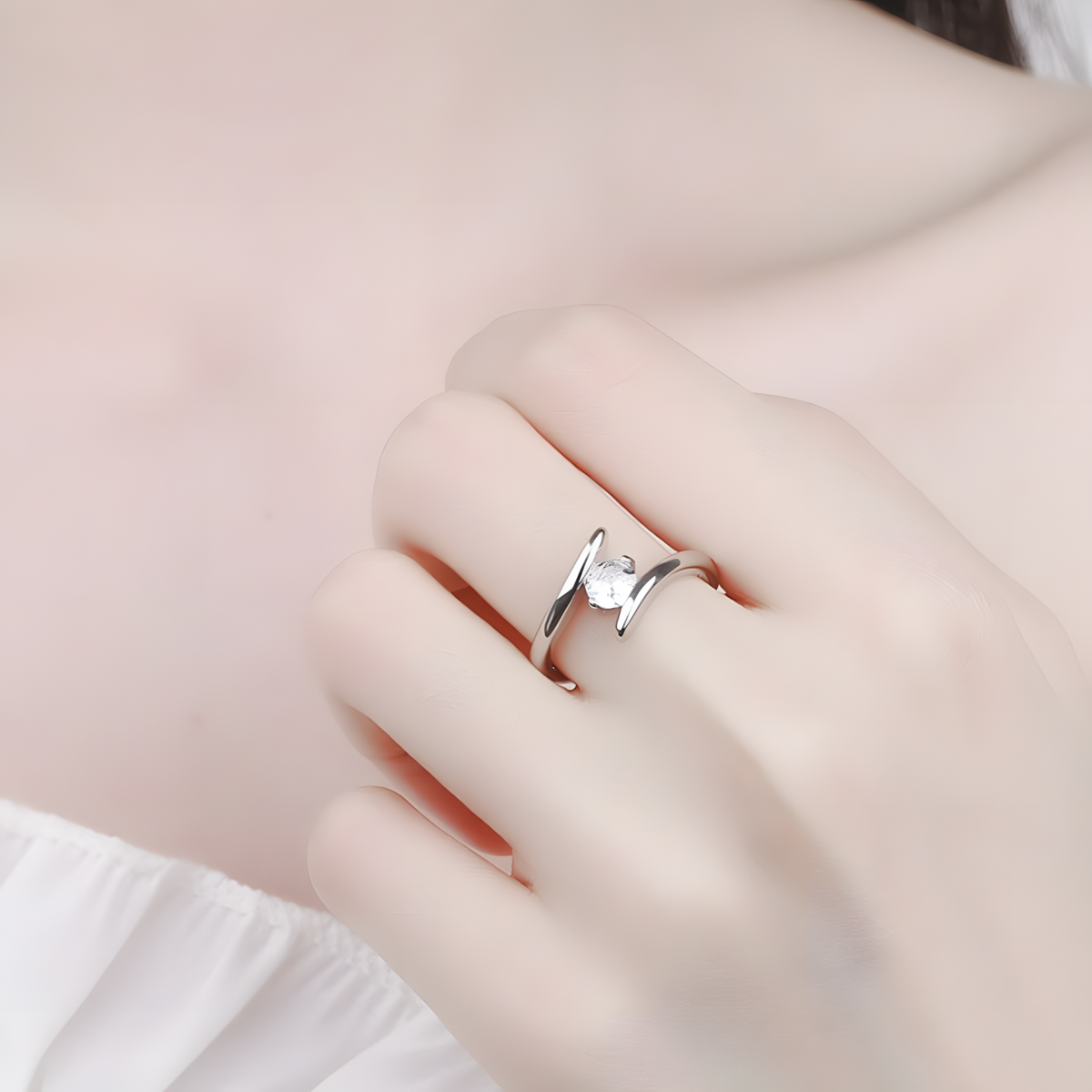 Classic Rhodium-Plated Bypass Ring With Round Cubic Zirconia Centre Stone 1440