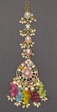Elegant Bollywood Inspired Gold Kundan Earrings - Traditional Indian Jewelry 246
