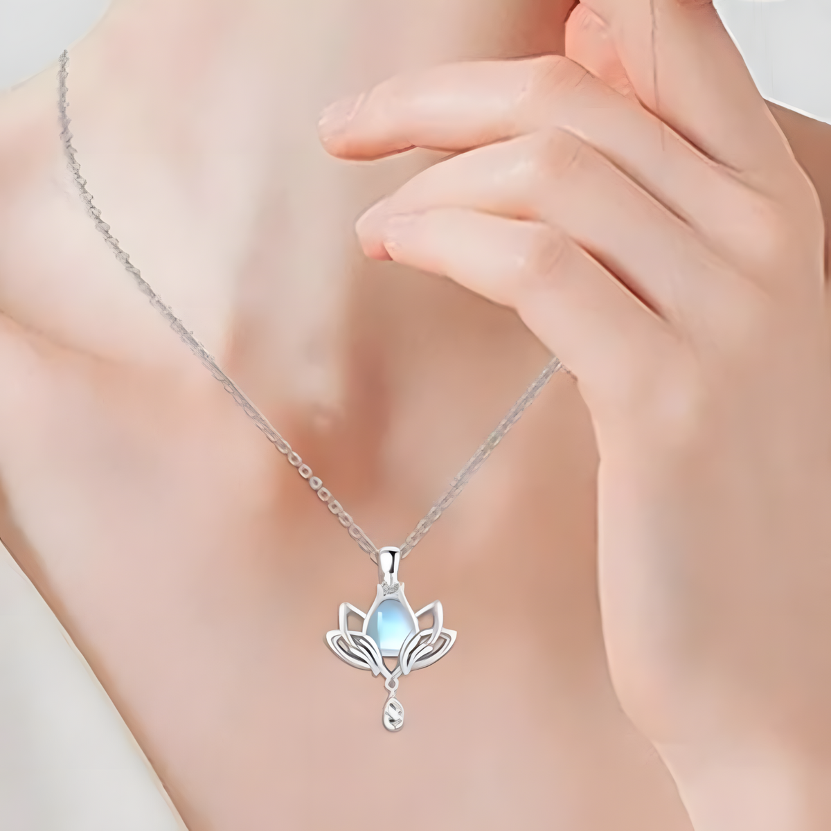 Lotus Moonstone Pendant Necklace   Pendant with Simulated Moonstone Centre  1255