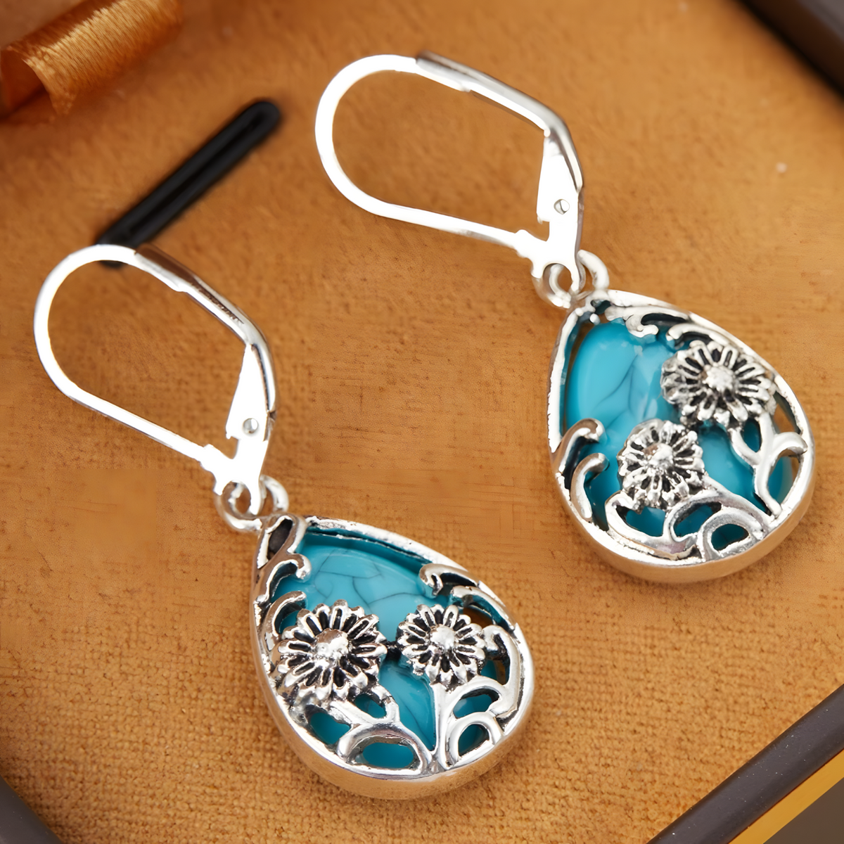 Unified Jewellery Turtle & Starfish Dangle Earrings - B70 Ocean-Inspired